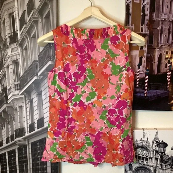 3 for $20! Offers open. Talbots Sleeveless Floral blouse Women’s blouse Size 4 - Picture 2 of 4